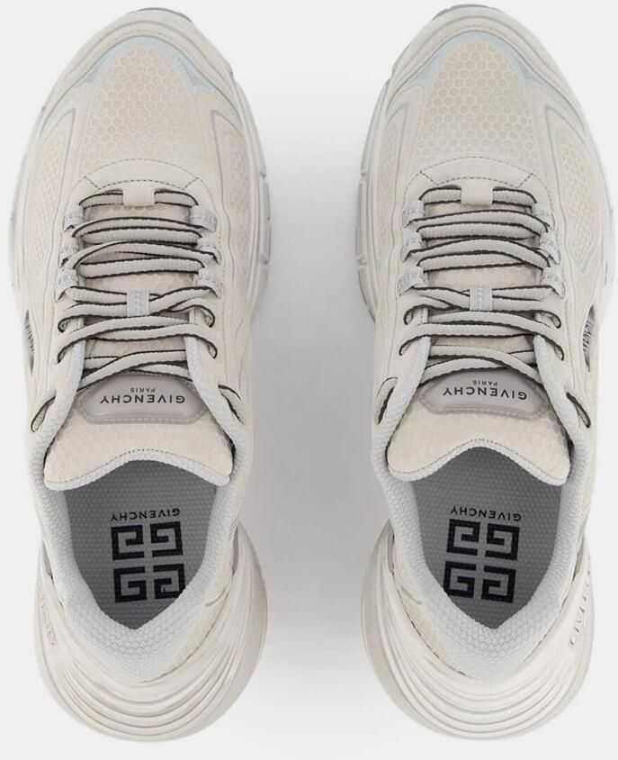 Givenchy MX Runner Suède Sneakers met Uniek Gebruikt Effect