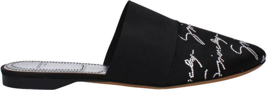 Givenchy Zwarte Satijnen Slipper met Voordetail