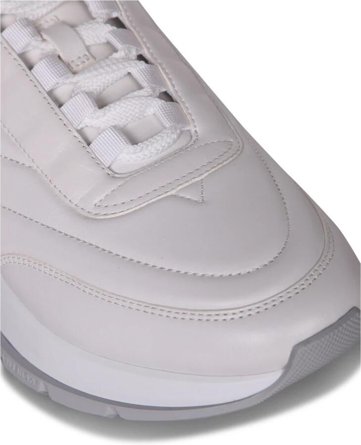 Givenchy Trainers Sneakers in glanzend gewatteerd leer