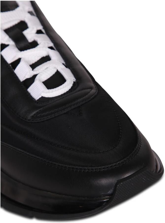 Givenchy Trainers Sneakers van Gewatteerd Nylon en Leer