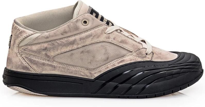 Givenchy Witte Sneakers van Nubuck Leer met Rubberen Zool