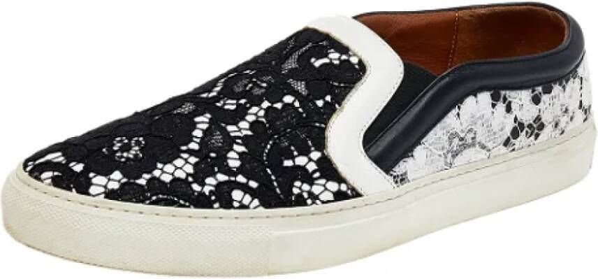 Givenchy Pre-owned Lace sneakers Black Dames