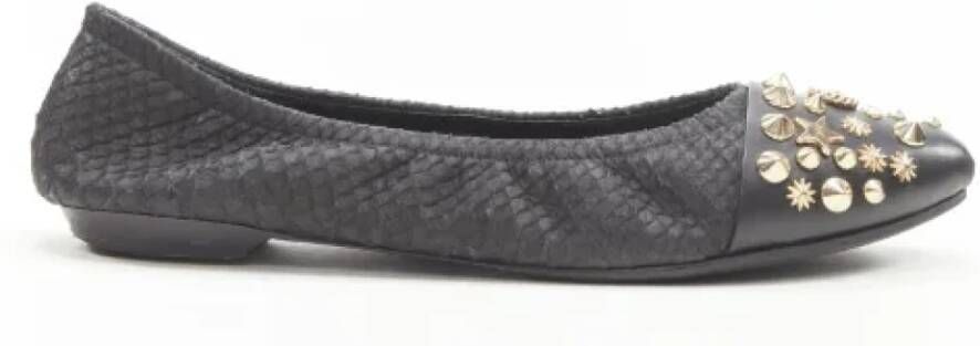Givenchy Pre-owned Leather flats Black Dames