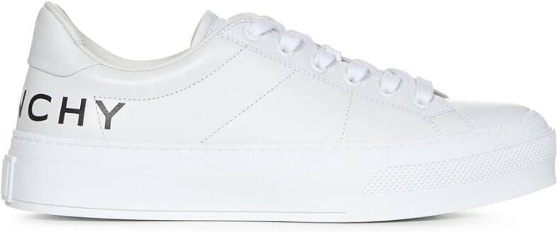 Givenchy Sneakers City Sport Sneakers In Leather in crème