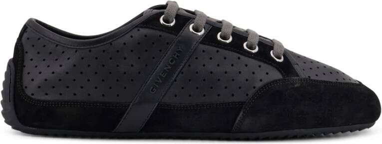Givenchy Zwarte Sneakers Veters Logo Geperforeerd Italië