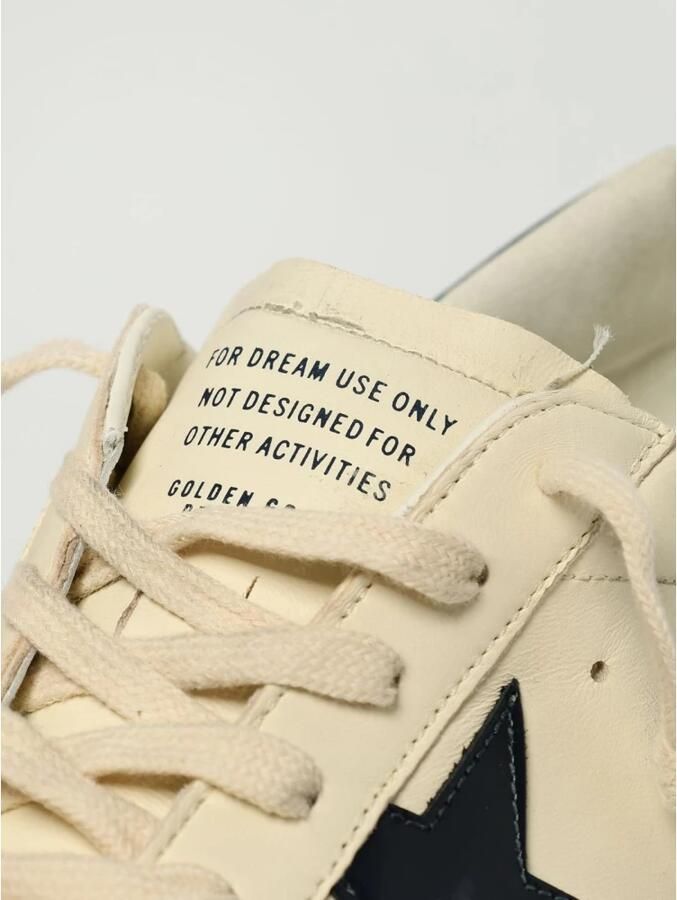 Golden Goose Fashionable Low-Top Sneakers with Star Accent and Lace-Up Closure - Foto 4