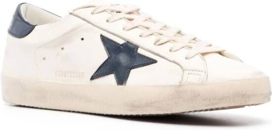 Golden Goose Fashionable Low-Top Sneakers with Star Accent and Lace-Up Closure - Foto 17