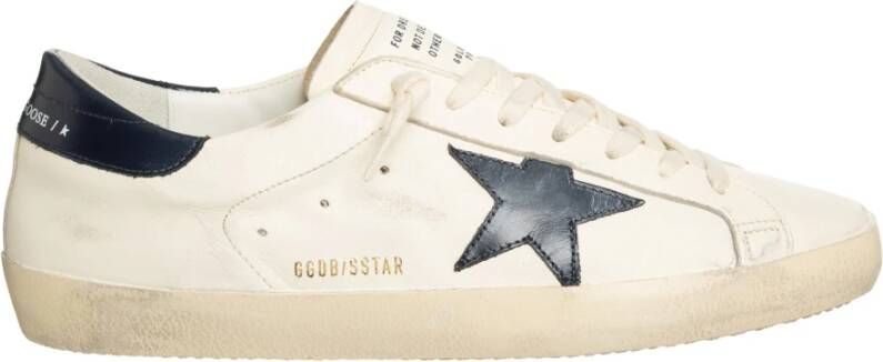 Golden Goose Fashionable Low-Top Sneakers with Star Accent and Lace-Up Closure - Foto 12