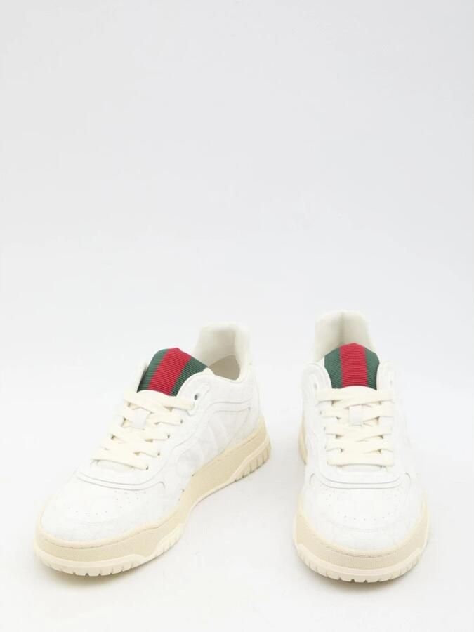 Gucci Embossed GG Canvas Low Top Sneakers - Foto 2