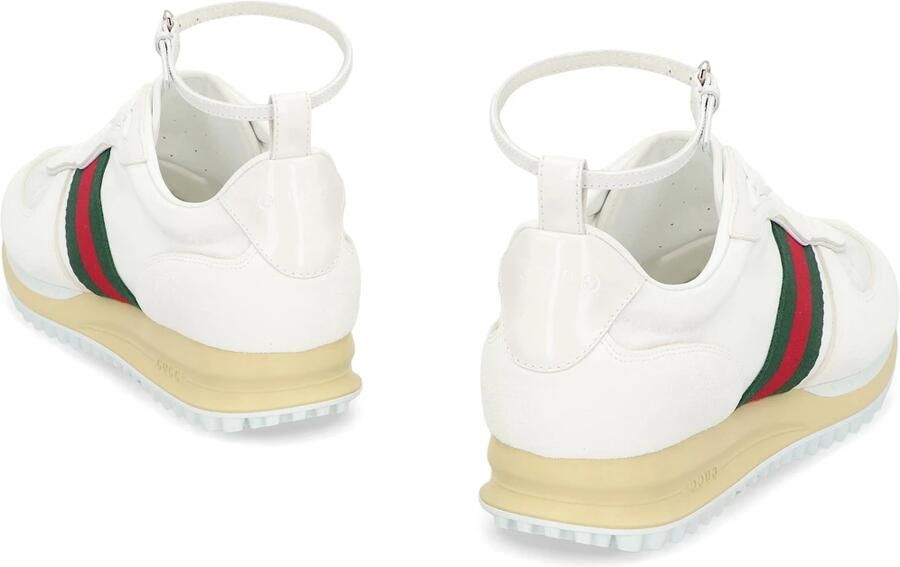 Gucci Suede Sneakers met Verstelbare Enkelband