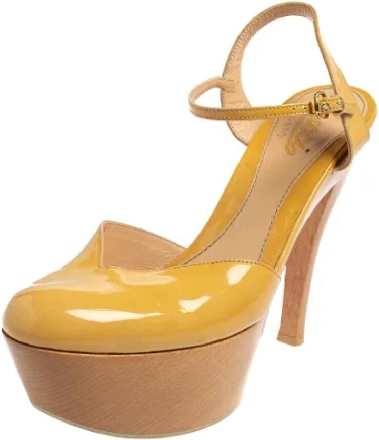 Gucci Vintage Pre-owned Leather sandals Yellow Dames