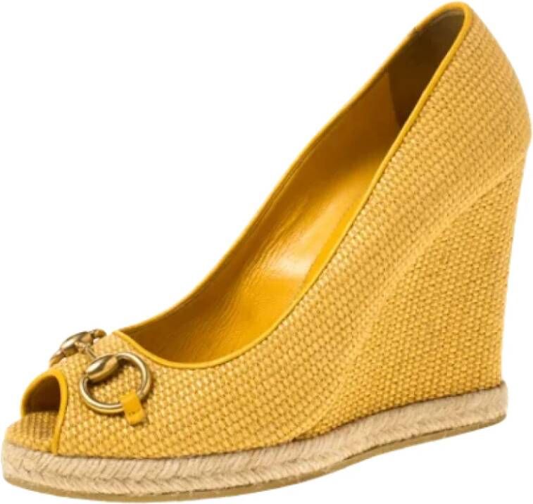 Gucci Vintage Pre-owned Raffia heels Yellow Dames
