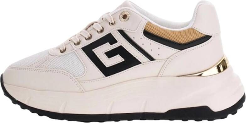 Guess Beige Sneakers voor vrouwen