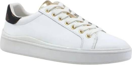 Guess Witte Leren Sneakers Fl7Bnn Fal12 White Dames