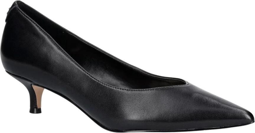 Guess CASEN Pumps