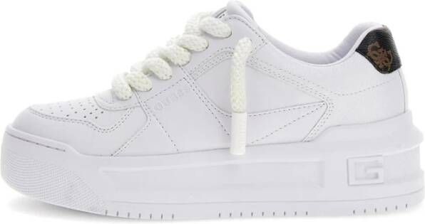 Guess Witte Leren Sneakers met 6 cm Rubberen Zool Wit Dames