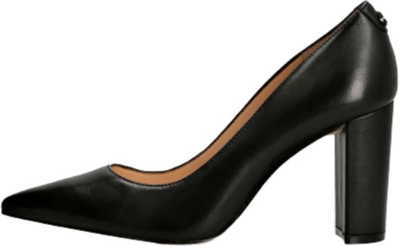 Guess Zwarte Leren Puntige Bettey Hakken Zwart Dames