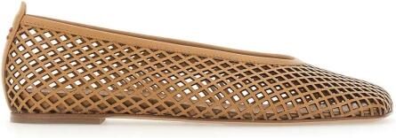 Hal era Monic Ballerina