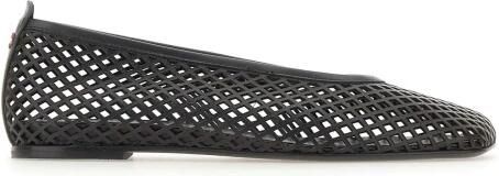 Hal era Monic Ballerina