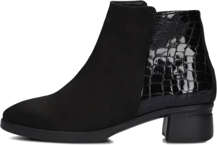 Hartjes Zwarte Nubuck Enkellaarzen