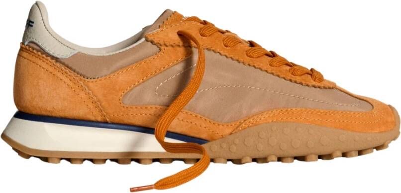 Hoff Oranje Sneaker met Wit Detail