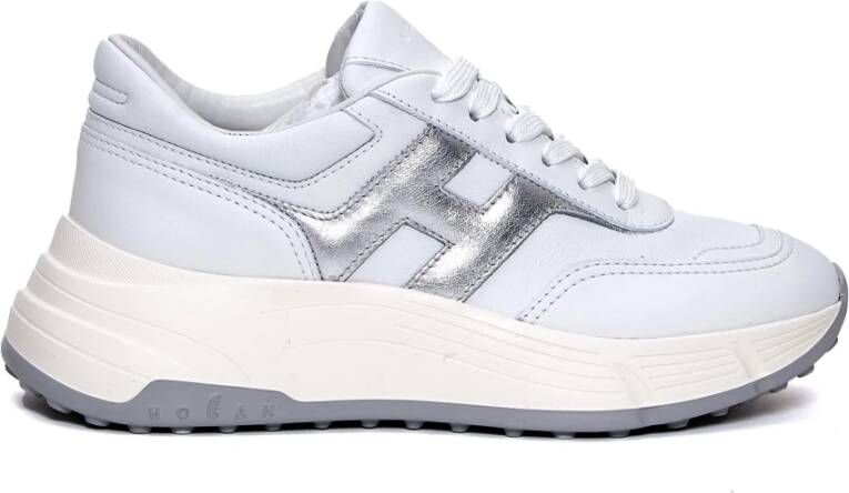 Hogan Beige Leren Sneakers met Metalen Accents