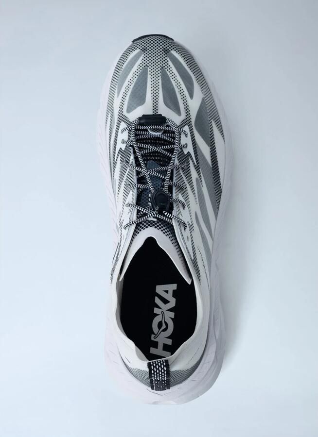 Hoka One Witte Sneakers Lichtgewicht Gepolsterd Ontwerp