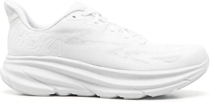 Hoka One Witte sneakers met veters en een geribbelde zool