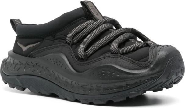 Hoka One Zwarte Sneakers met Geïsoleerd Bovenwerk