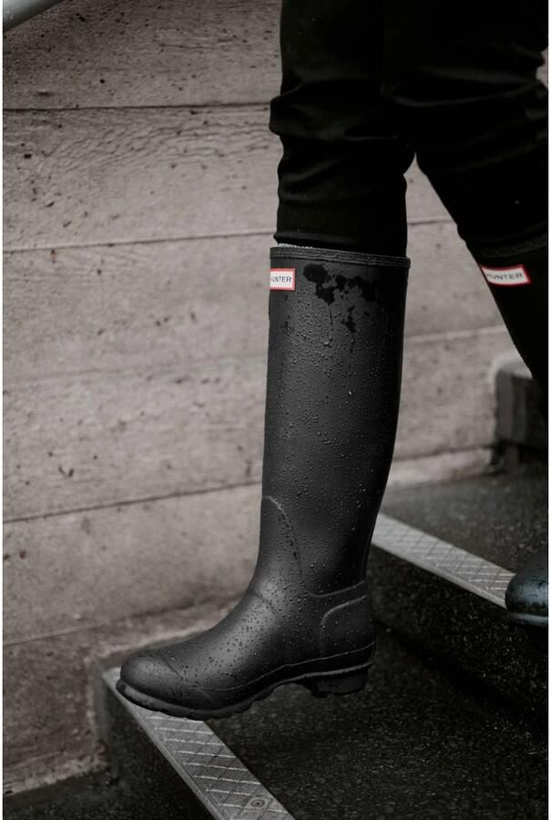 Hunter Original Tall Wellington Boots regenlaarzen met profielzool en logo zwart - Foto 7