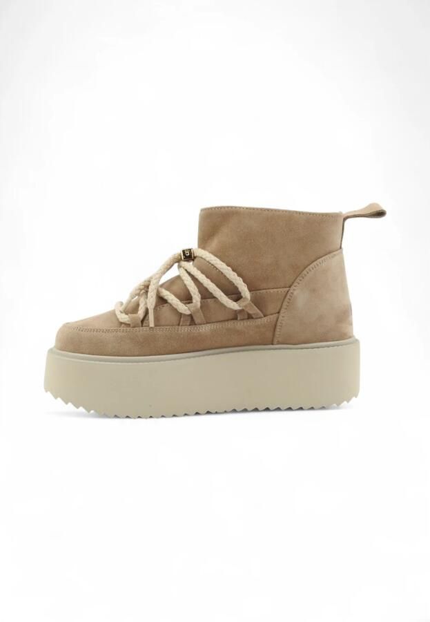 INUIKII Winterlaarzen Classic Low Platform in beige