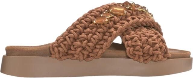 Inuikii Woven Stones Slide