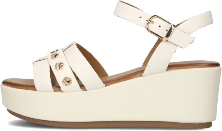 Inuovo Witte Sandalen voor Stijlvolle Zomerdagen