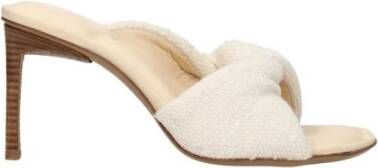 Jacquemus Beige Stoffen Sandaal met Middelhoge Hakken
