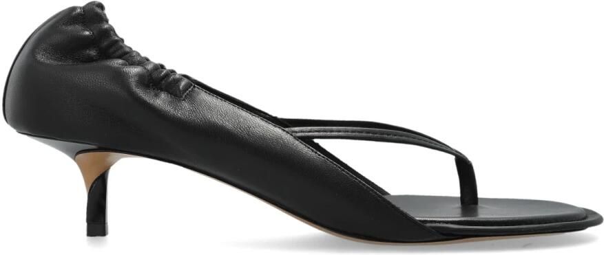 Jacquemus Lage Sandalen