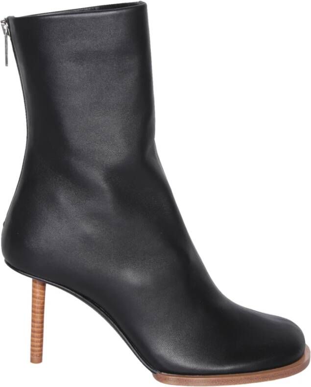 Jacquemus Leren enkellaarzen met hak Black Dames