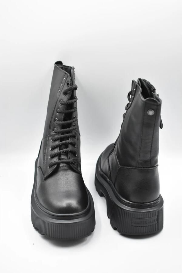 Janet & Janet 452 Lace-up Boots