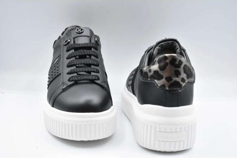 Janet & Janet Sneakers