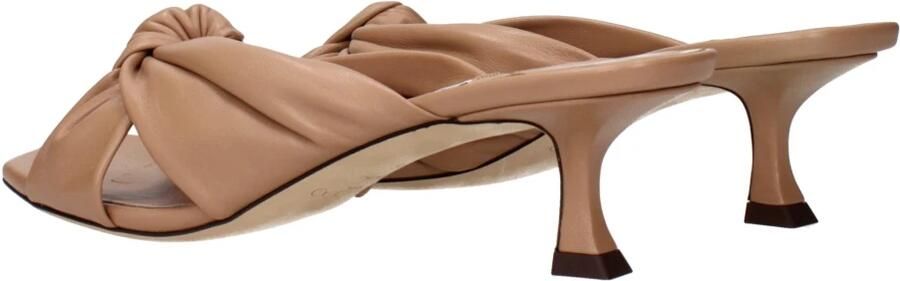 Jimmy Choo Beige Leren Platte Sandalen Vintage Effect