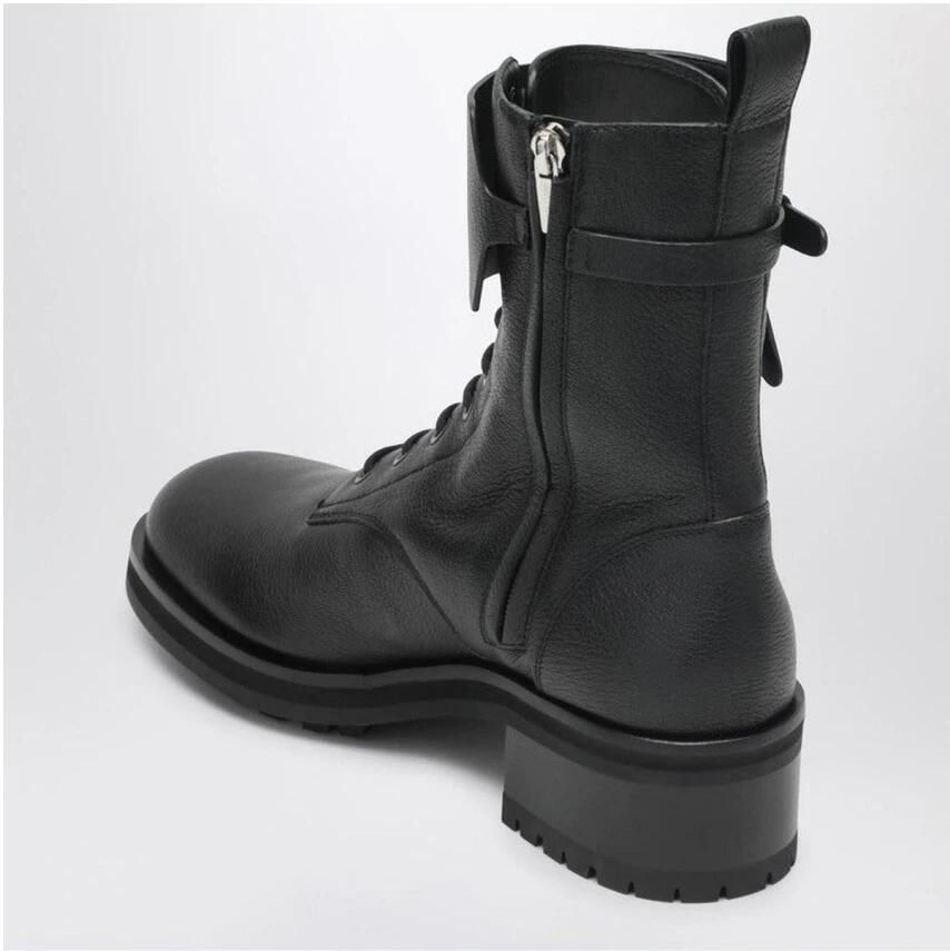 Jimmy Choo Rosabel Flat Ankle Boots - Foto 2