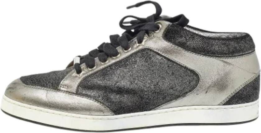 Jimmy Choo Pre-owned Leather sneakers Gray Dames