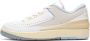 Jordan Retro 2 Low Dames Schoenen Wit Maat: 38.5 Leer Foot Locker - Thumbnail 1