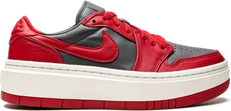 Jordan Elevate Low Sneakers Rood Dames