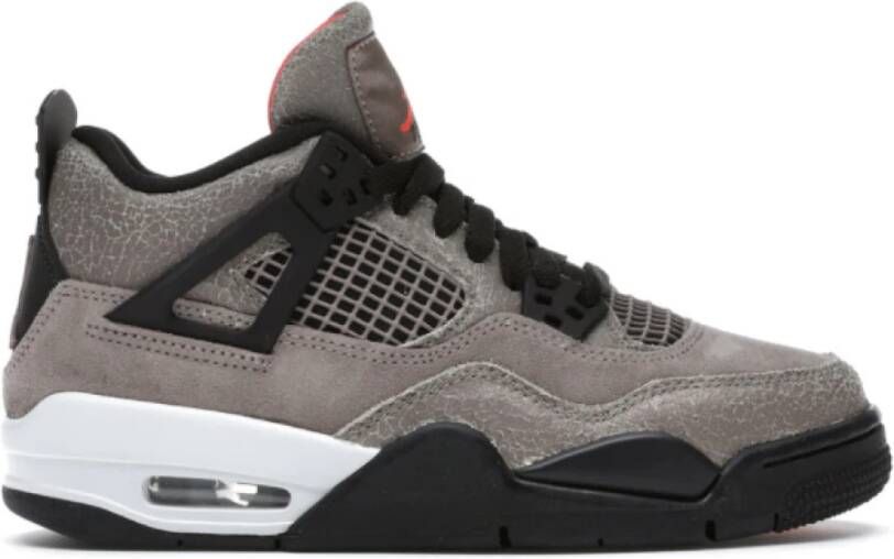 Jordan Retro Taupe Haze Grade School Maatvoering Bruin Unisex