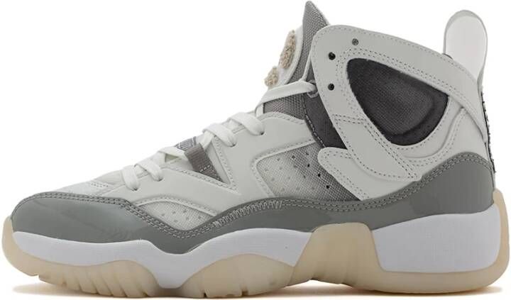 Jordan Wmns Jumpman Two Trey Basketball Schoenen medium grey white summit white maat: 38.5 beschikbare maaten:36.5 37.5 38.5