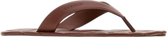 JW Anderson Leren Flip-Flops met Reliëf Logo
