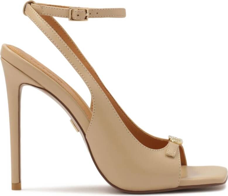 Kazar Beige sandalen met een modieus ontwerp