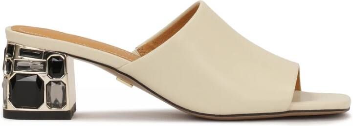 Kazar Elegante slippers op een hak versierd met stenen