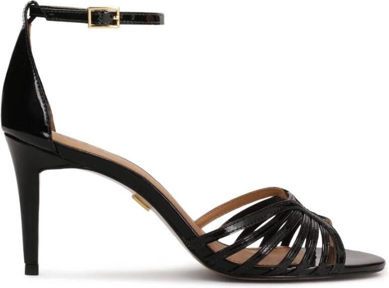 Kazar Gelakte Sandalen met Elegante Bandjes