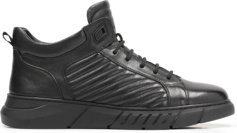 Kazar sneakers met vetersluiting en quilting